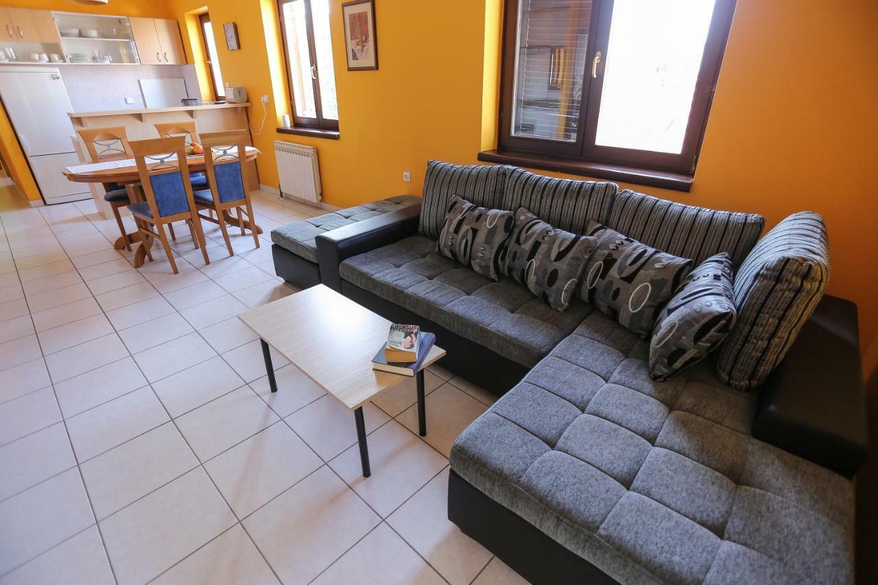 Apartment Sunny Place Pula Exterior foto