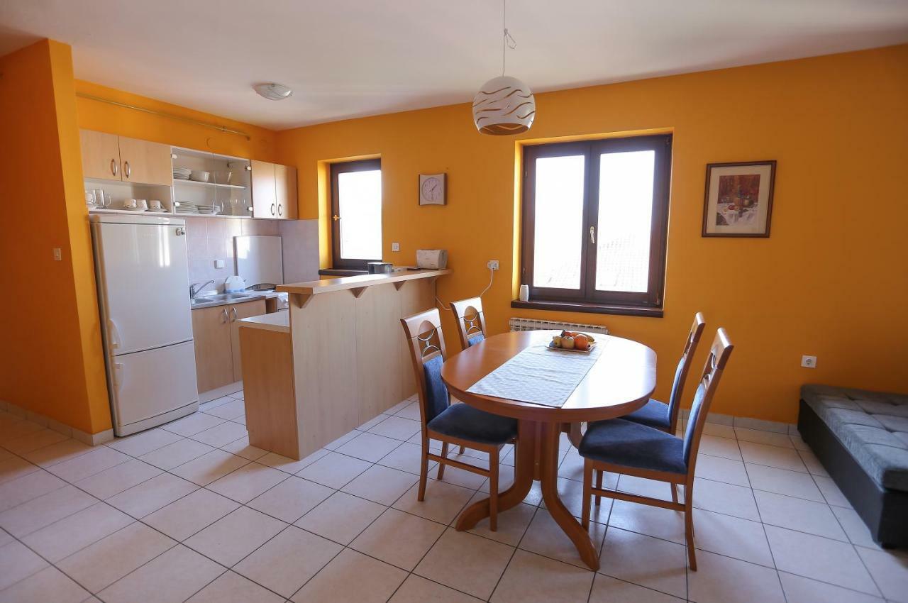 Apartment Sunny Place Pula Exterior foto