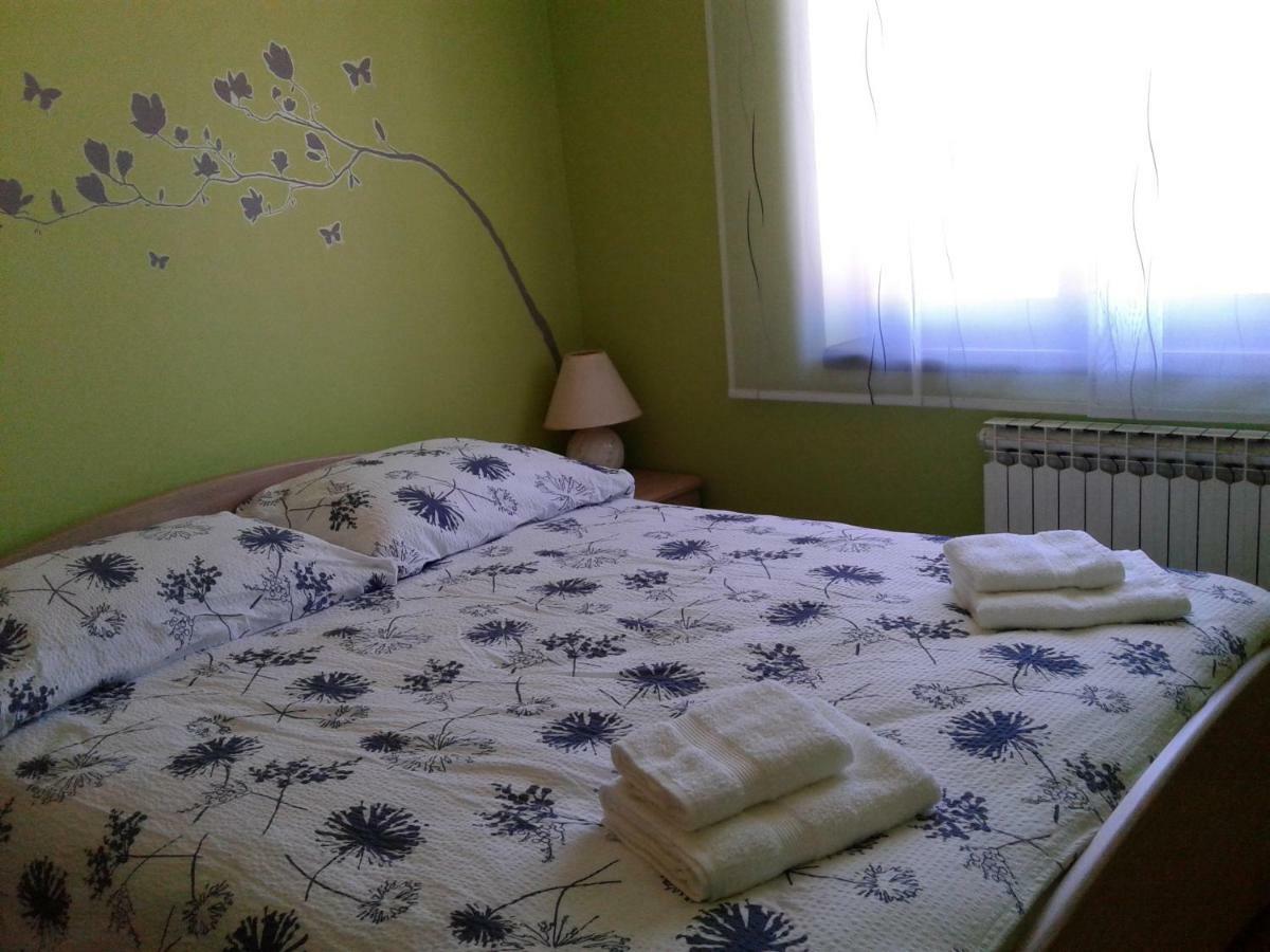 Apartment Sunny Place Pula Exterior foto